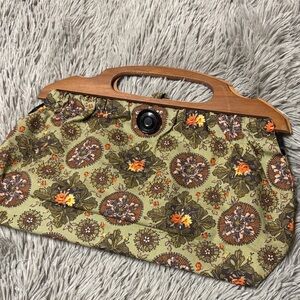 Vintage Floral Patterned Handbag with Wooden Handle